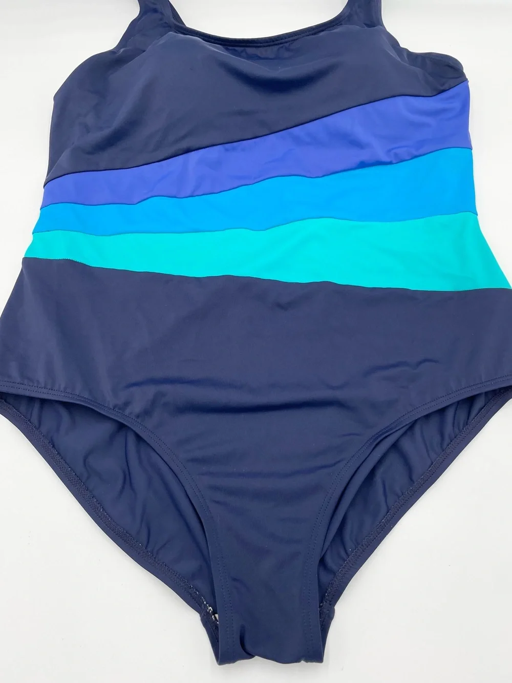Swim 365 Swimsuits for All Colorblock One-Piece Swimsuit Size 20 Navy Blue Sea